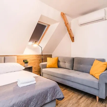 Hupkas Apartementy I Pokoje Homestay