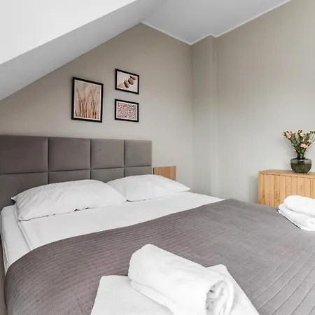 Homestay Przystanek Jantar - Pokoje I Apartamenty *