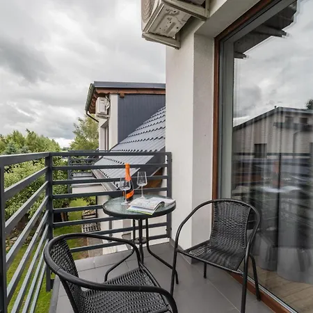 Przystanek Jantar - Pokoje I Apartamenty * Jantar