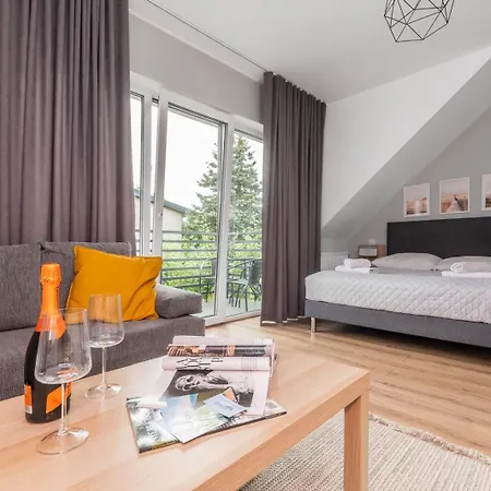 Homestay Przystanek Jantar - Pokoje I Apartamenty *