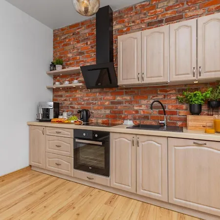 Przystanek Jantar - Pokoje I Apartamenty Jantar