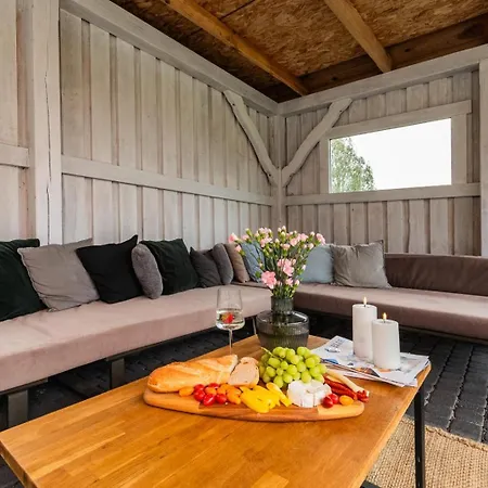 Przystanek Jantar - Pokoje I Apartamenty * Jantar