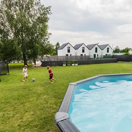 Przystanek Jantar - Pokoje I Apartamenty Homestay *